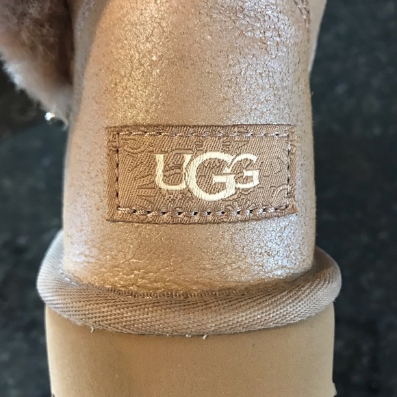 New UGG Classic Fluff Pin Mini Boot, Antique Pearl - Picture 7 of 8